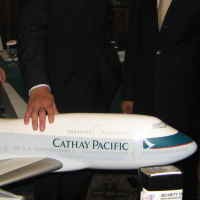 BBM Mahal, Laba Cathay Pacific Anjlok 60%