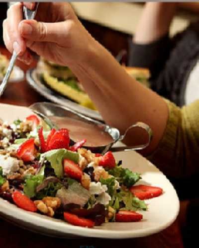 Trik Menambah Porsi Sayuran Saat Makan di Restoran