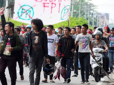 Pemuda Dayak Minta FPI Dibubarkan