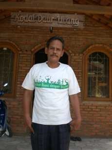 Nursalam, Konsisten Bersahabat dengan Sampah