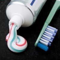 Odol Bisa Bikin Jerawat Kempes?