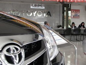 DP Mobil Minimal 30 Persen, Toyota Merapat ke Leasing