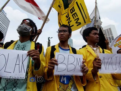 Renegosiasi Kontrak Tambang Lebih Penting