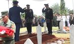 Jenazah Mantan Kapolri Dibyo Widodo Dimakamkan