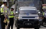 TNI Turun Gunung Sterilkan Jalur Busway