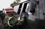TNI Turun Gunung Sterilkan Jalur Busway