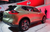 Mobil tersebut memiliki dimensi PXLXT (4,660 x 1,850 x 1670 mm). Secara teknis mobil tersebut lebih kecil dari Nissan Murano, namun mendekati Nissan Rogue. (dok Geneva Motor Show)
