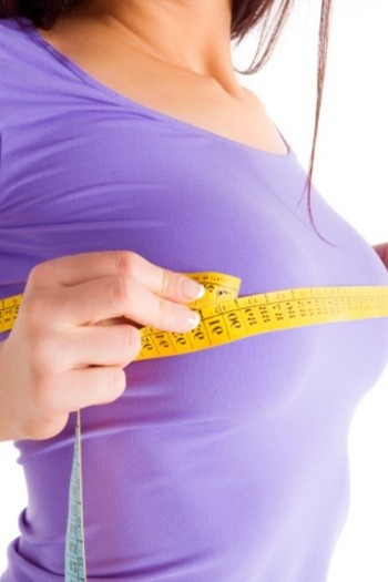 Masalah yang Muncul Gara-gara Payudara Besar