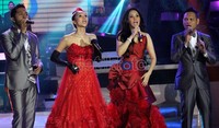 Duo Maia tampil di acara Harmoni SCTV, Jumat (16/3/2012) malam. Gus Mun/detikcom.