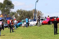 Rentetan mobil sport mewah jadi hiburan tersendiri untuk para penonton di Albert Park ini.