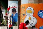 Melukis Pesan Moral Lewat Mural