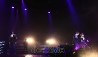 Konser BEAST itu berlangsung sangat meriah.