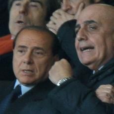 5 Tahun Absen, Berlusconi Ikuti Lagi Laga Tandang Milan