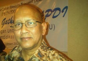 Dr Aru Sudoyo dan Risiko Jadi Dokter Penyakit yang Mematikan