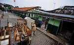Di Jakarta, Sekolah Ini Ambruk Karena Nggak Ada Biaya !