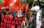 Mahasiswa Minta SBY Jujur Soal Alasan BBM Naik