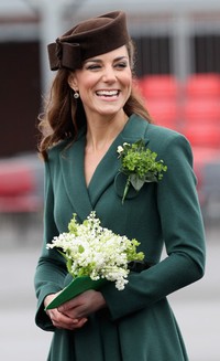 Penampilan Kate tak pernah lepas dari headpiece.  Chris Jackson - WPA Pool/Getty Images.