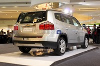 Di balik bodi yang elegan, MPV Orlando dibekali kapasitas bagasi 1.594 liter dengan posisi kedua baris kursi belakang terlipat. Sementara akses barang bawaan bisa membuka pintu belakang yang diaktifkan secara manual.