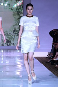 SPOUS by Priyo Oktaviano. Plaza Indonesia Fashion Week SS 2012 at Plaza Indonesia. Jakarta. [Foto: Mohammad Abduh/Wolipop]