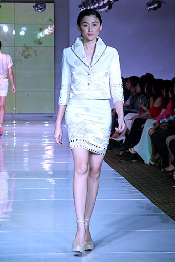 SPOUS by Priyo Oktaviano. Plaza Indonesia Fashion Week SS 2012 at Plaza Indonesia. Jakarta. [Foto: Mohammad Abduh/Wolipop]