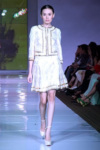 SPOUS by Priyo Oktaviano. Plaza Indonesia Fashion Week SS 2012 at Plaza Indonesia. Jakarta. [Foto: Mohammad Abduh/Wolipop]