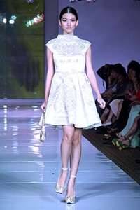 SPOUS by Priyo Oktaviano. Plaza Indonesia Fashion Week SS 2012 at Plaza Indonesia. Jakarta. [Foto: Mohammad Abduh/Wolipop]