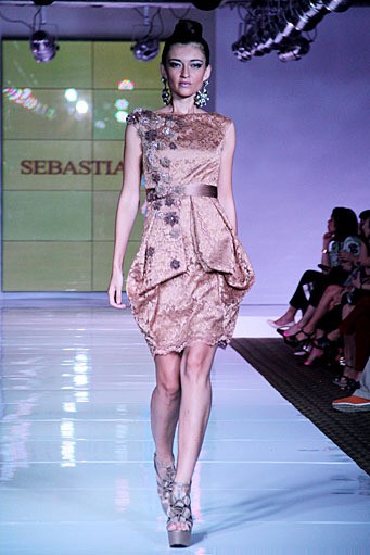 Sebastian Gunawan Sebastians. Plaza Indonesia Fashion Week SS 2012 at Plaza Indonesia. Jakarta. [Foto: Mohammad Abduh/Wolipop]