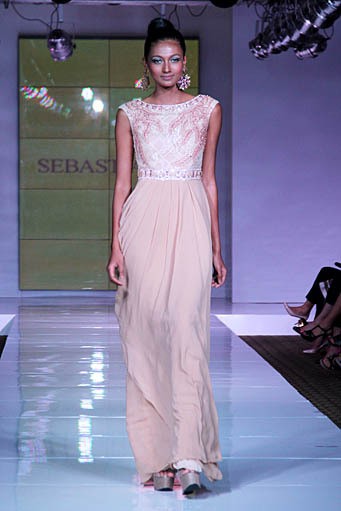 Sebastian Gunawan Sebastians. Plaza Indonesia Fashion Week SS 2012 at Plaza Indonesia. Jakarta. [Foto: Mohammad Abduh/Wolipop]