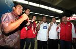 Tontowi dan Lilyana Tiba di Tanah Air