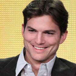 Bayar Rp 1,8 M, Ashton Kutcher Ikut Tamasya ke Luar Angkasa