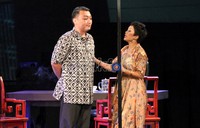 Sarah Sechan ikut meramaikan Kabaret Oriental: Anak Emas Juragan Batik. Gus Mun/detikcom.