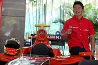 Setelah berprestasi gemilang di arena GP 3, pembalap muda Rio Haryanto mengembangkan sayapnya ke jenjang yang lebih tinggi, yakni GP 2 (Grand Prix 2).