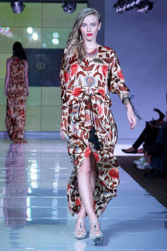 Iwan Tirta Love in Spring.. Plaza Indonesia Fashion Week SS 2012. Plaza Indonesia. Jakarta. [Foto: Mohammad Abduh/Wolipop]