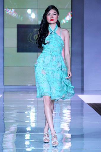 Iwan Tirta Love in Spring.. Plaza Indonesia Fashion Week SS 2012. Plaza Indonesia. Jakarta. [Foto: Mohammad Abduh/Wolipop]