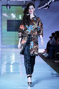 Iwan Tirta Love in Spring.. Plaza Indonesia Fashion Week SS 2012. Plaza Indonesia. Jakarta. [Foto: Mohammad Abduh/Wolipop]