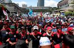 Akhirnya Ribuan Buruh Turun ke Jalan Tolak BBM Naik