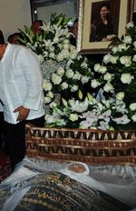 SBY Melayat Ibunda Ical