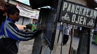 Jika harga BBM naik, mereka pun mau tidak mau juga akan menaikan tarif. Salah satu tukang ojek mengungkapkan  tarif akan dinaikan.