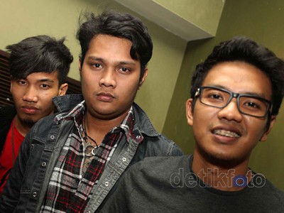 Last Child Kini Nyaman Bertiga