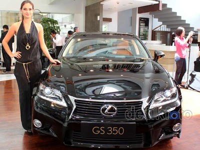 Cantiknya Lexus GS
