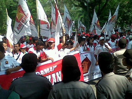 Ratusan Kader Gerindra Medan Demo Tolak Kenaikan Harga BBM