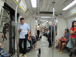 7 Hal Penting Ketika Pertama Kali Naik MRT di Singapura