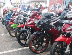 Konsumen Tunda Beli Motor
