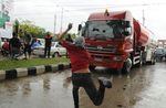 Kenaikan BBM Bakar Kemarahan Mahasiswa di Makassar