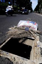 Penutup Gorong-gorong Hilang, Maut Mengintai