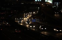 Di beberapa ruas jalan Ibukota seperti Jalan Tol Gatot Soebroto terlihat ramai lancar.