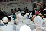 Ratusan Pasangan Miskin Jakarta Nikah Gratis...tis...tiss