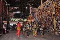 Penampilan Tarian Anyam Tali Penampilan Tarian Anyam Tali