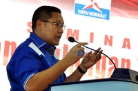 Saat memberi kata sambutan, Anas mengungkapkan bahwa tomcat merupakan salah satu permasalahan yang tak kalah penting dari isu kenaikan BBM.