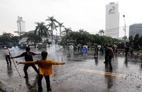 Sebanyak 12 demonstran lainnya juga telah dibawa ke RSCM dan RSPAD untuk dirawat.